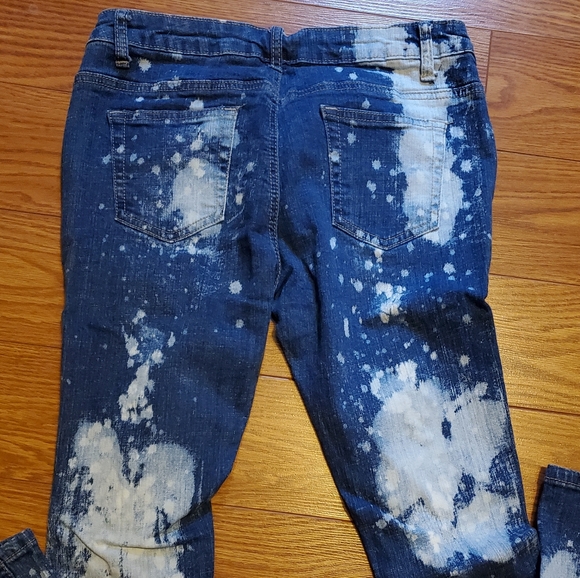 V.I.P. Jeans - Picture 2 of 3